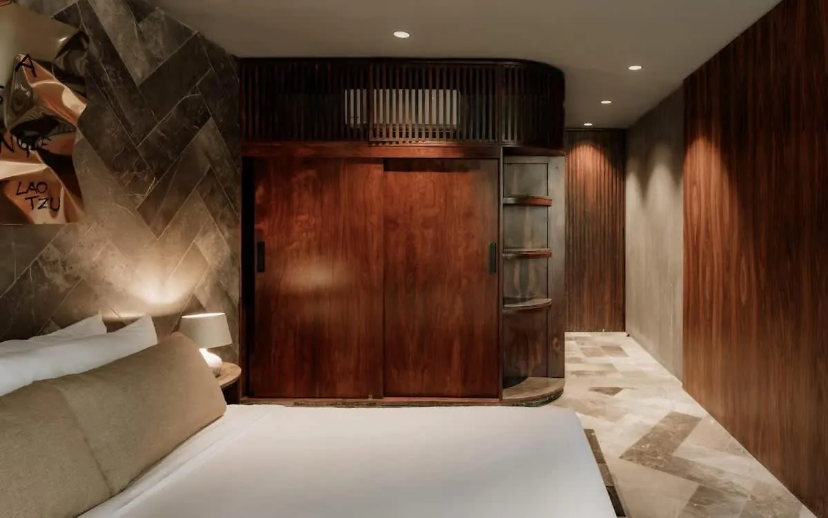 Barneys Ny Gold Residence - Pool - Concierge Tulum Mexico