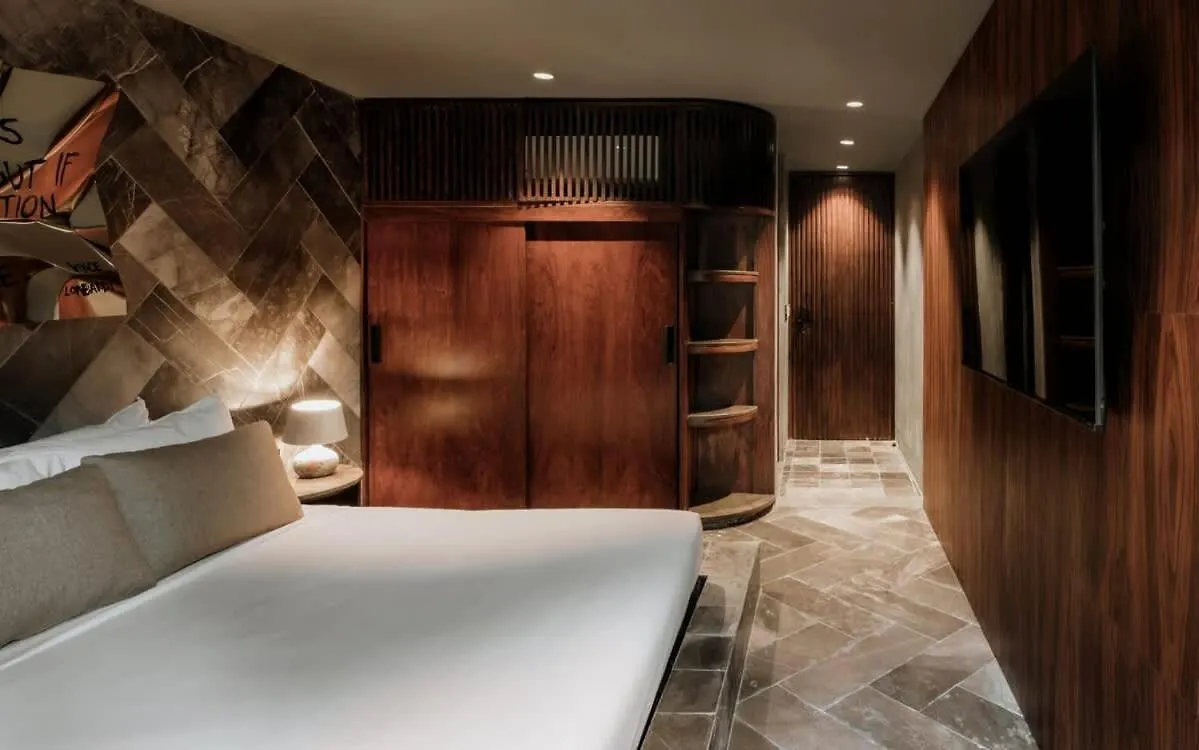 Barneys Ny Gold Residence - Pool - Concierge Tulum
